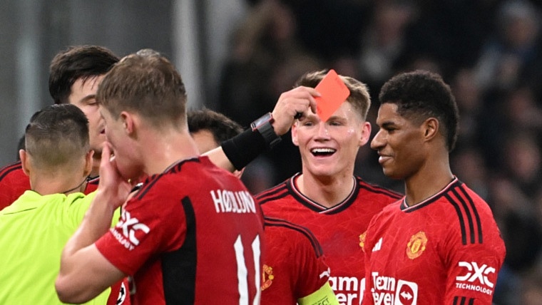Kết quả bóng đá hôm nay 9/11: Man Utd thua sốc dù dẫn trước hai bàn