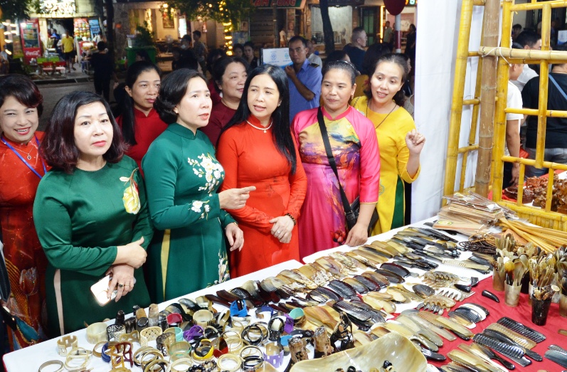 Hơn 70 gian hàng tham gia chương trình “Hà Nội kết nối vươn xa”
