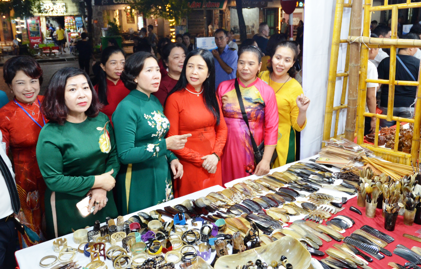 Hơn 70 gian hàng tham gia chương trình “Hà Nội kết nối vươn xa”