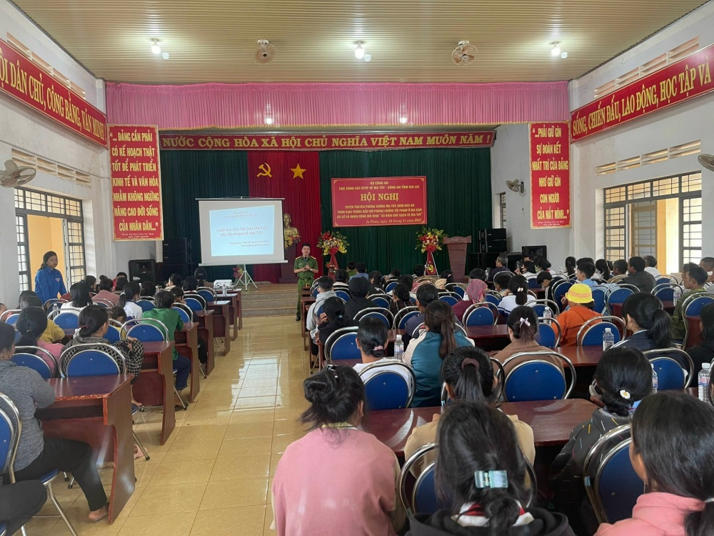 Nhân rộng mô hình “xã biên giới sạch về ma túy”