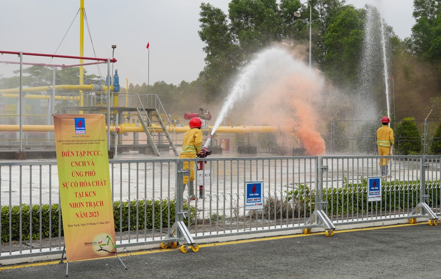 Xí nghiệp Phân phối Khí thấp áp Nhơn Trạch tổ chức diễn tập PCCC, CNCH và ứng phó sự cố hóa chất năm 2023 Xí nghiệp Phân phối Khí thấp áp Nhơn Trạch tổ chức diễn tập PCCC, CNCH và ứng phó sự cố hóa chất năm 2023
