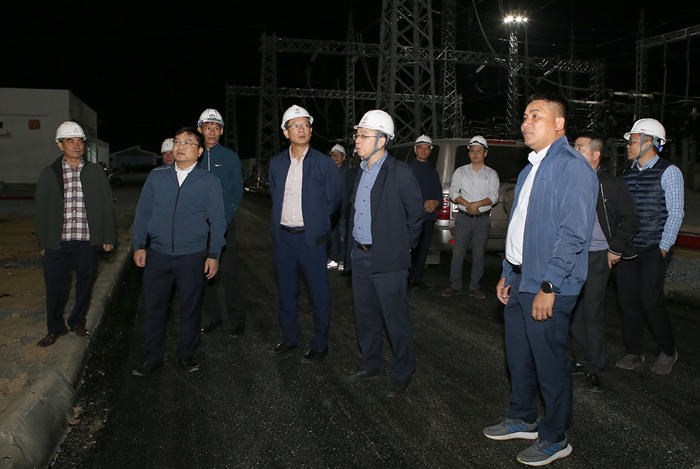 Dồn lực để đảm bảo đóng điện Dự án đường dây 220kV Huội Quảng - Nghĩa Lộ trong quý I/2024
