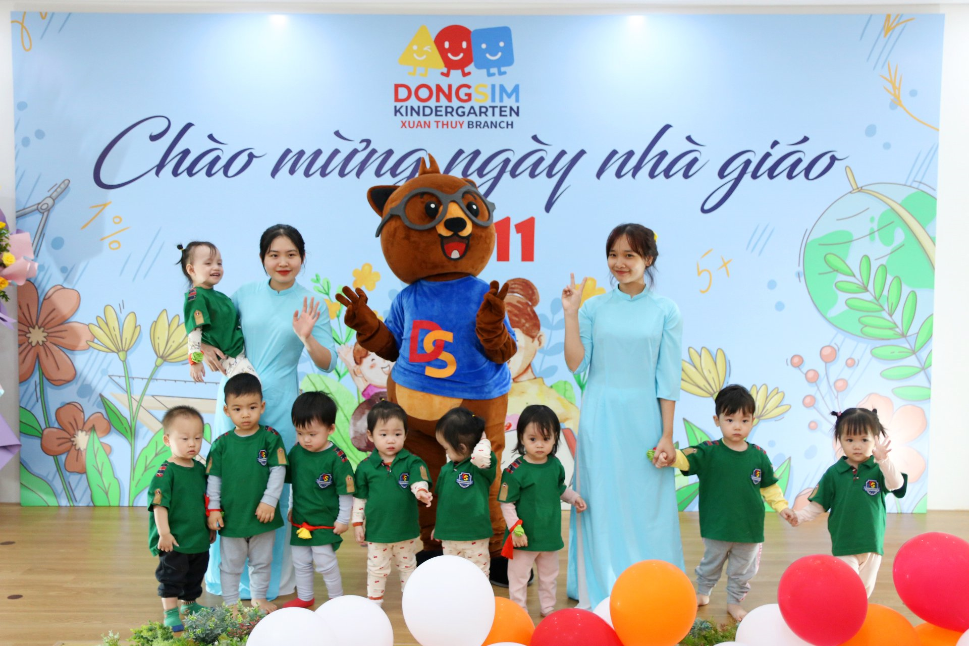 “Chân dung cô giáo” từ góc nhìn của bé