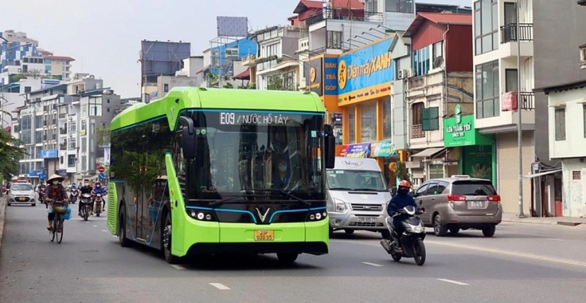 Bài 2: ‘Xanh hóa’ giao thông: Con đường phải đi để phát triển bền vững