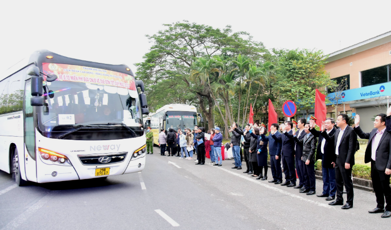 Hà Nội hỗ trợ vé xe Tết Nguyên đán 2024 cho 5.000 công nhân lao động