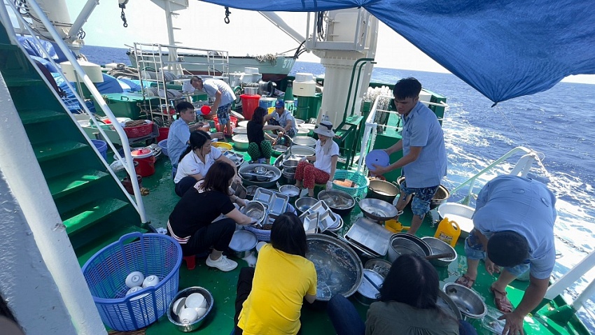 Kỳ 1: Mang đi tình cảm, mang về niềm tin