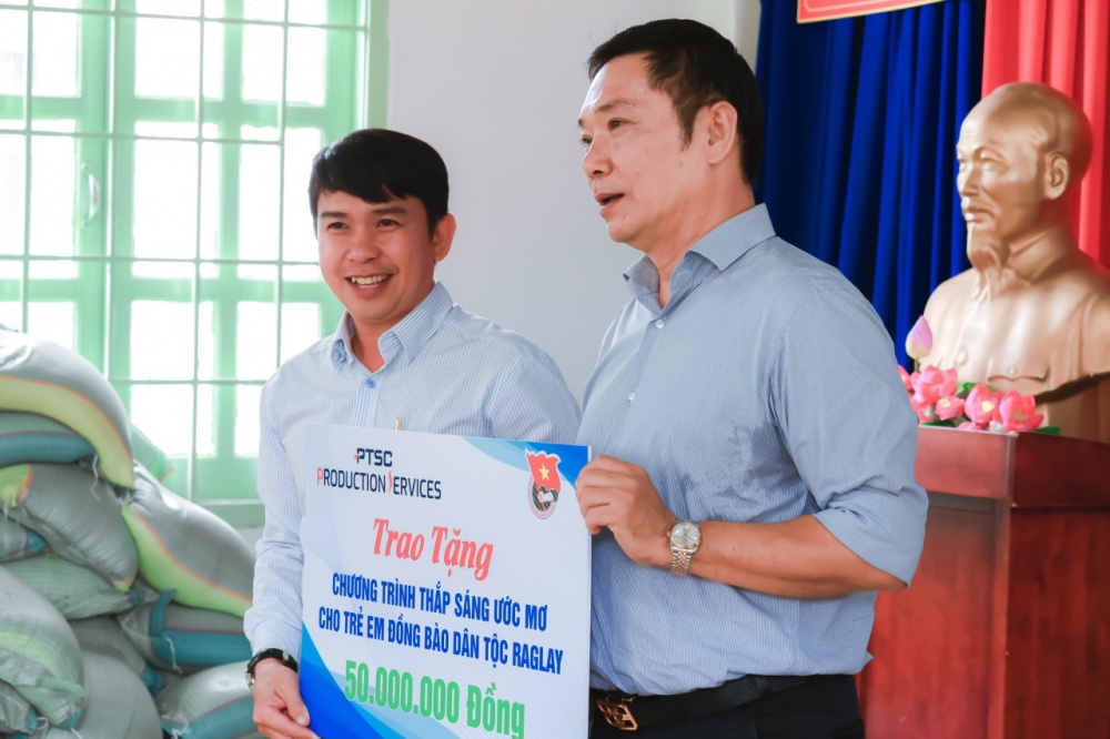 chương trình an sinh xã hội “Thắp sáng ước mơ cho trẻ em đồng bào dân tộc Raglai” chương trình an sinh xã hội “Thắp sáng ước mơ cho trẻ em đồng bào dân tộc Raglai”