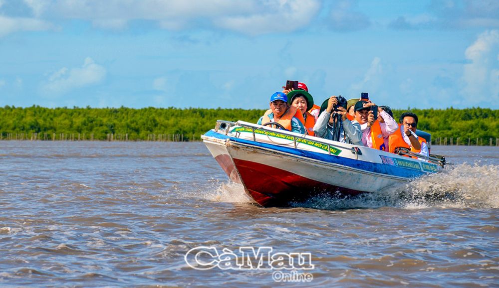 Nền tảng cho du lịch Cà Mau phát triển xứng tầm Nền tảng cho du lịch Cà Mau phát triển xứng tầm