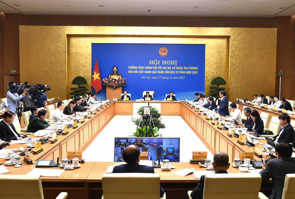 Thủ tướng phê bình các bộ, cơ quan, địa phương có tỉ lệ giải ngân thấp