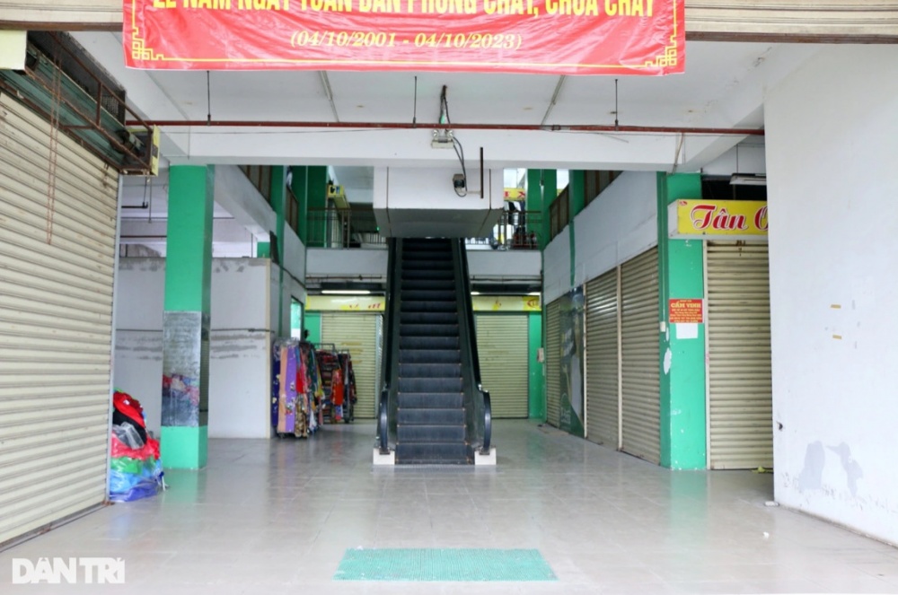 Khung cảnh đìu hiu ở trung tâm thương mại sầm uất bậc nhất Cần Thơ (Ảnh: Bảo Trân).