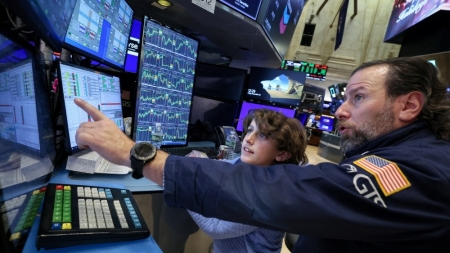Thị trường chứng khoán thế giới ngày 1/12: Dow Jones tương lai tăng nhẹ sau khi vừa đạt đỉnh mới trong năm