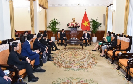 Bộ trưởng Ngoại giao Bùi Thanh Sơn tiếp nguyên Đại sứ đặc biệt Nhật Bản - Việt Nam