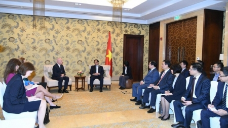 Thủ tướng Phạm Minh Chính tiếp lãnh đạo các tập đoàn lớn của Na Uy và UAE