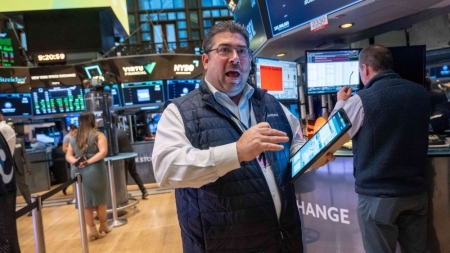 Thị trường chứng khoán thế giới ngày 2/12: Dow Jones có chuỗi tăng điểm dài nhất kể từ năm 2021