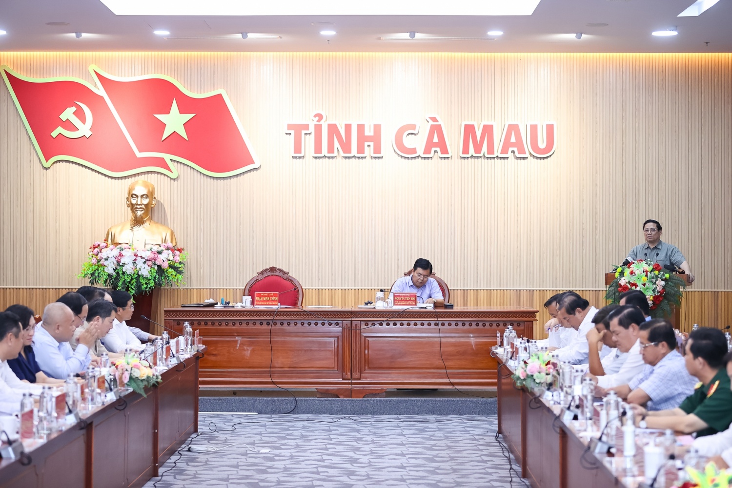 Khẩn trương triển khai các công việc cần thiết để mở rộng cụm dự án khí, điện, đạm Cà Mau