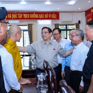 Thủ tướng Phạm Minh Chính tiếp xúc cử tri Cần Thơ
