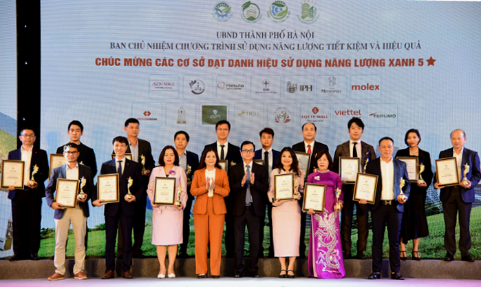 Hà Nội vinh danh 66 cơ sở, công trình sử dụng năng lượng xanh 2023
