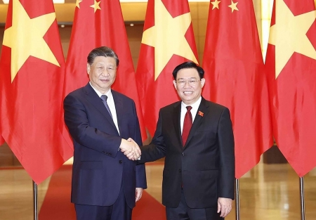 Chủ tịch Quốc hội Vương Đình Huệ hội kiến Tổng Bí thư, Chủ tịch nước Trung Quốc Tập Cận Bình