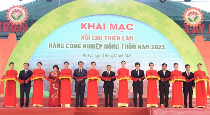 Tôn vinh 173 sản phẩm công nghiệp nông thôn tiêu biểu cấp quốc gia