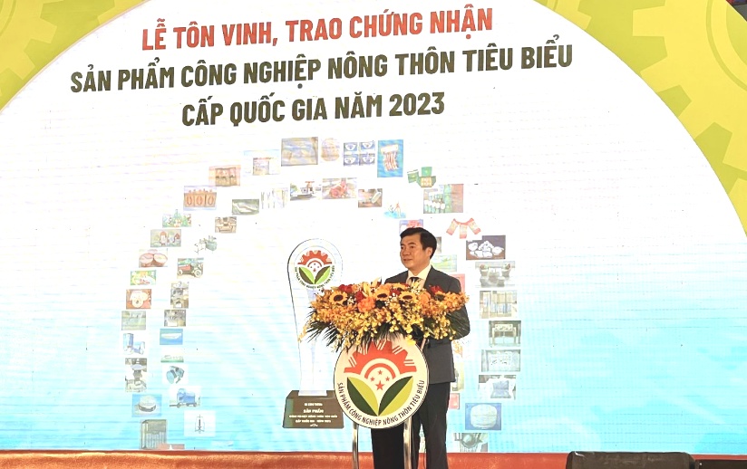 Tôn vinh 173 sản phẩm công nghiệp nông thôn tiêu biểu cấp quốc gia