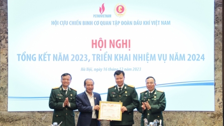 Hội CCB Cơ quan Tập đoàn gương mẫu đi đầu, góp phần thực hiện thắng lợi nhiệm vụ sản xuất kinh doanh của Petrovietnam