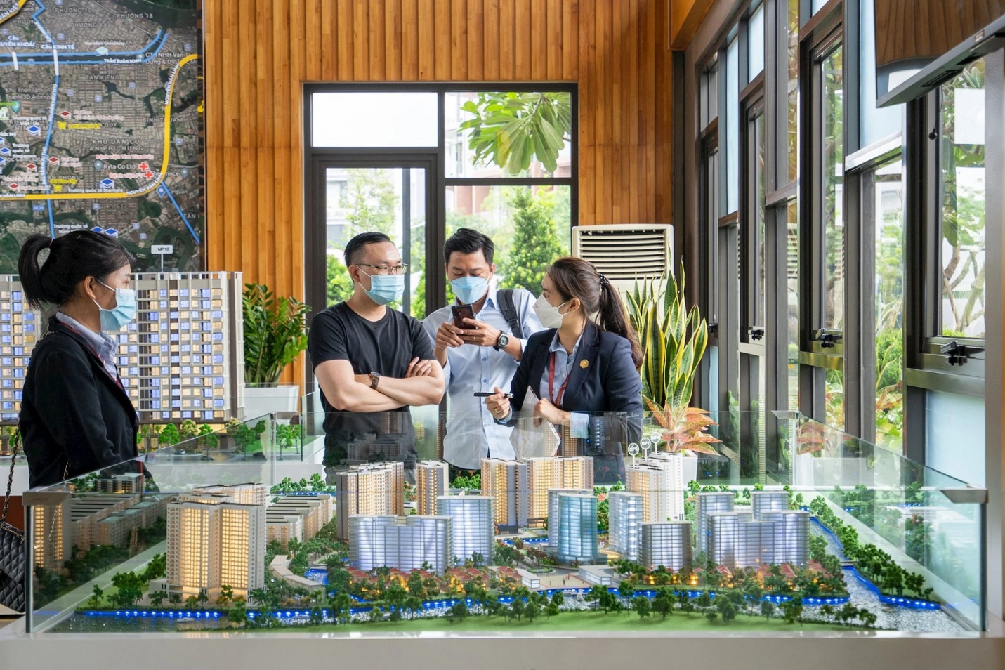 Tin bất động sản ngày 18/12: Khoảng 70% môi giới đã bỏ nghề