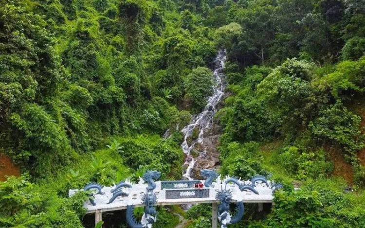 Khám phá Chiêm ngưỡng vẻ đẹp hoang sơ của Thác Hoà Bình