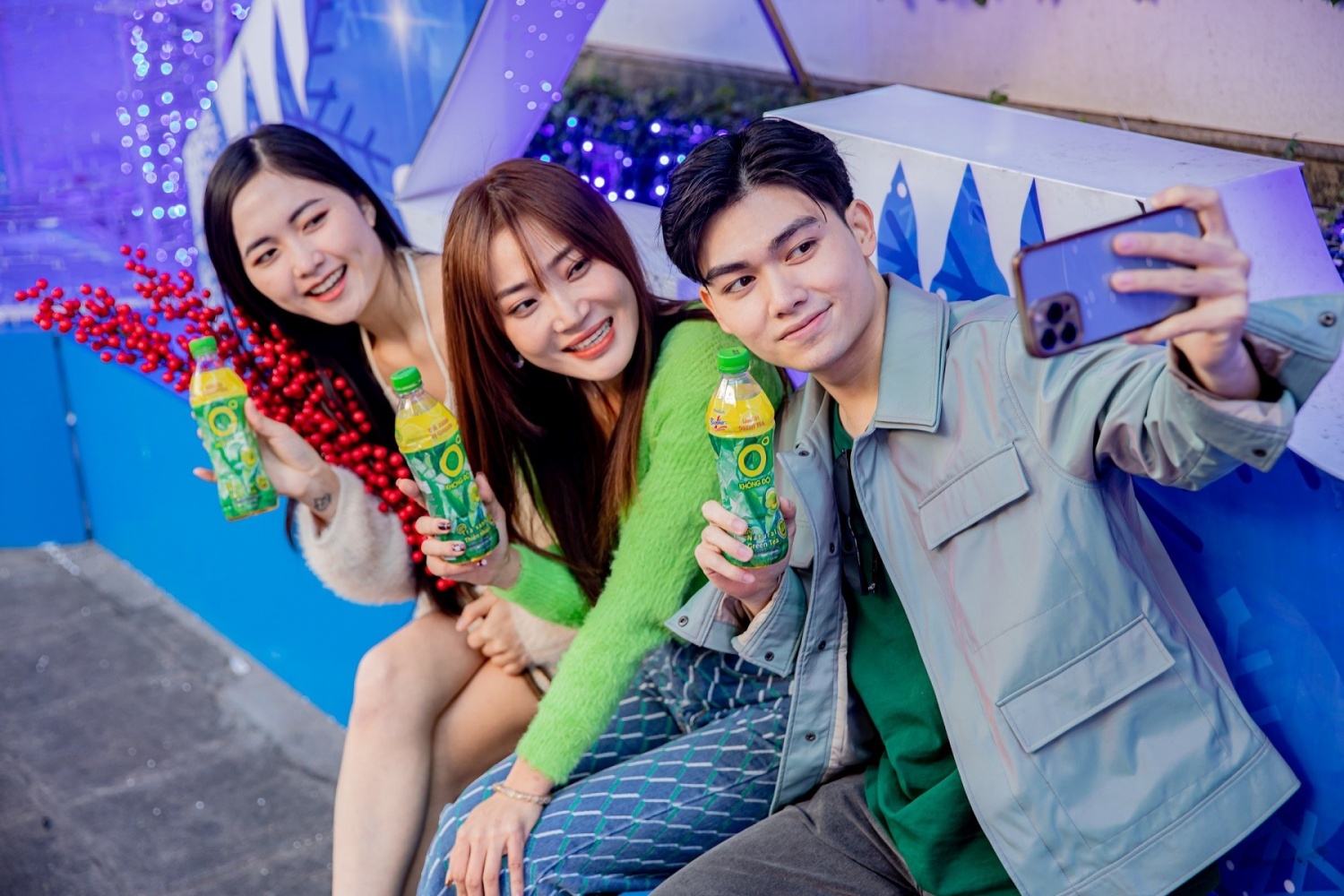 Người trẻ giải tỏa căng thẳng trước lựa chọn về quê hay ở lại thành phố dịp Tết
