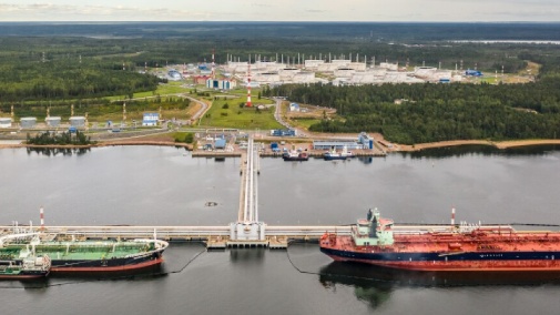 Nga tăng cường xuất khẩu sản phẩm dầu, đi ngược lại với cam kết của OPEC+
