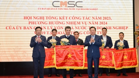 Hoàn thành vượt mức các chỉ tiêu, Petrovietnam đóng góp tích cực vào thành công chung của UBQLVNN năm 2023