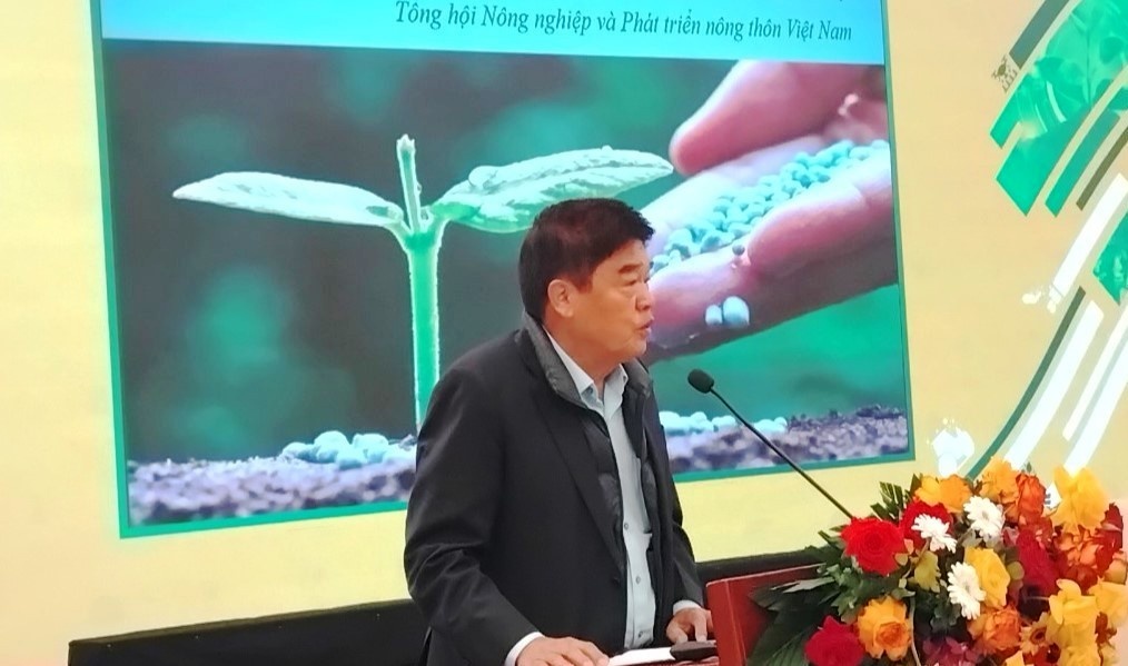 Cần sớm sửa đổi chính sách thuế VAT với mặt hàng phân bón
