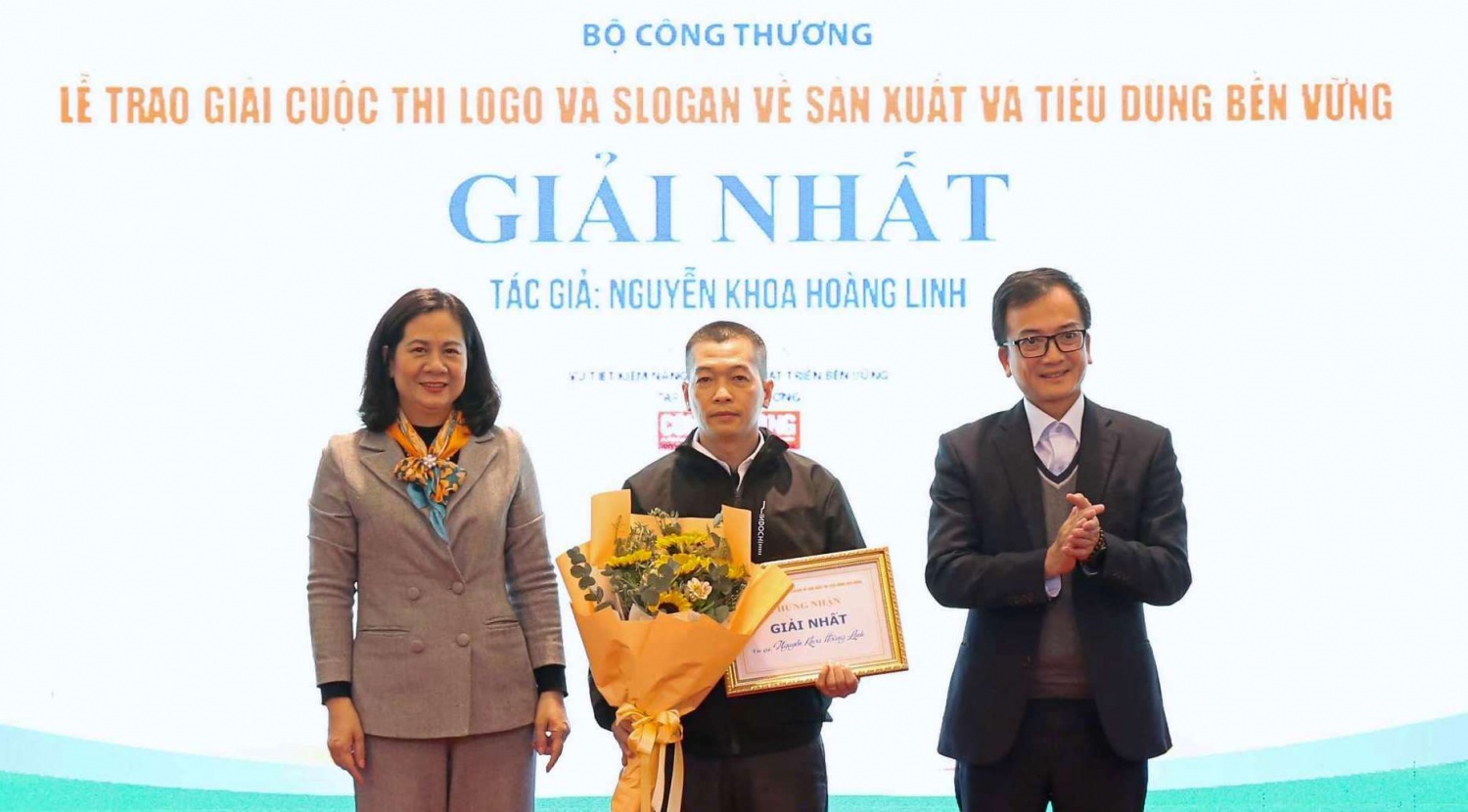 Trao giải cuộc thi “Sáng tạo logo và slogan về sản xuất và tiêu dùng bền vững”
