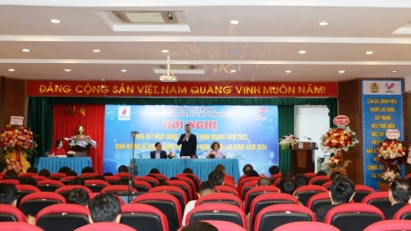 VNPOLY duy trì liên tục hoạt động SXKD với chất lượng sản phẩm cao