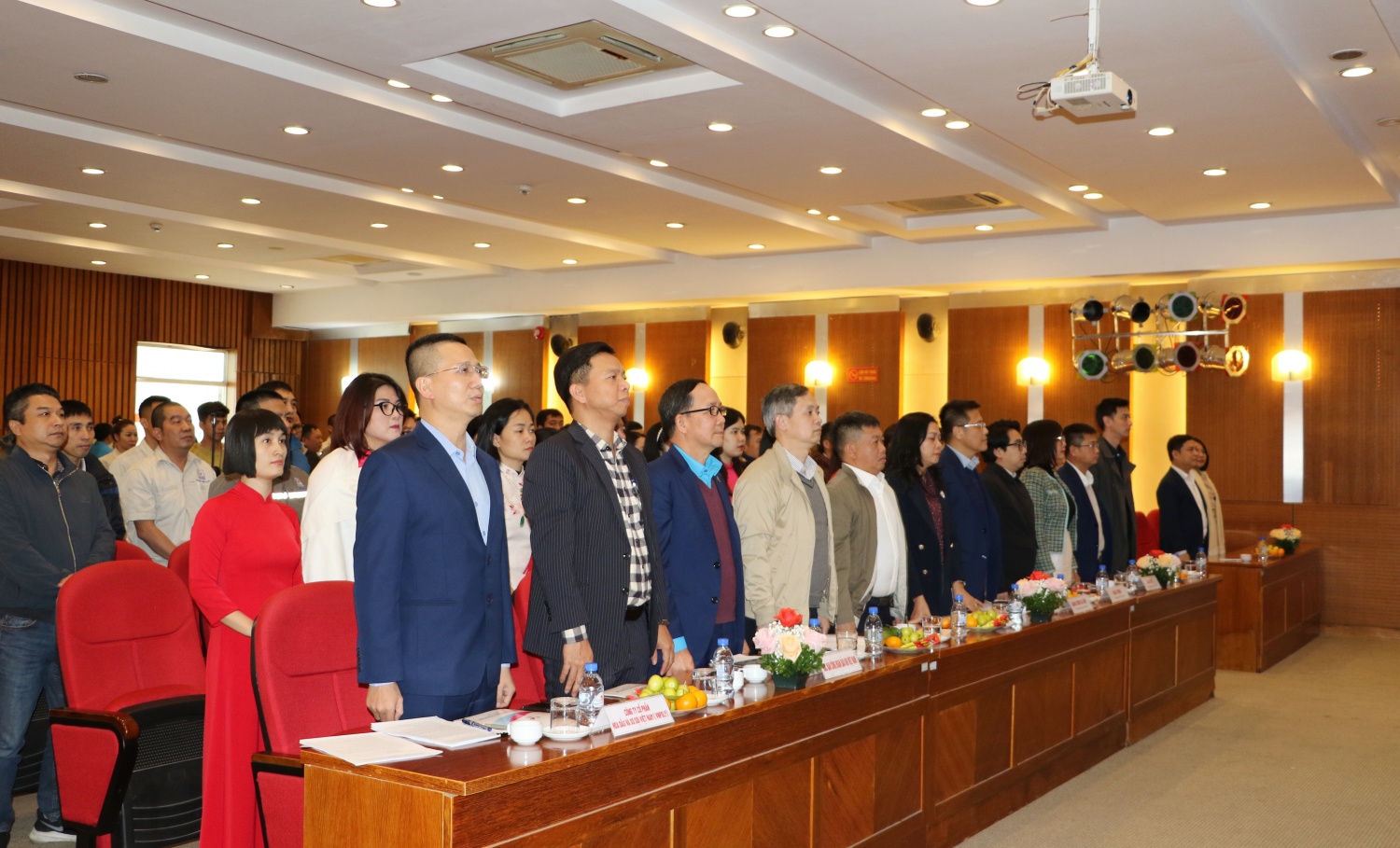 VNPOLY duy trì liên tục hoạt động SXKD với chất lượng sản phẩm cao