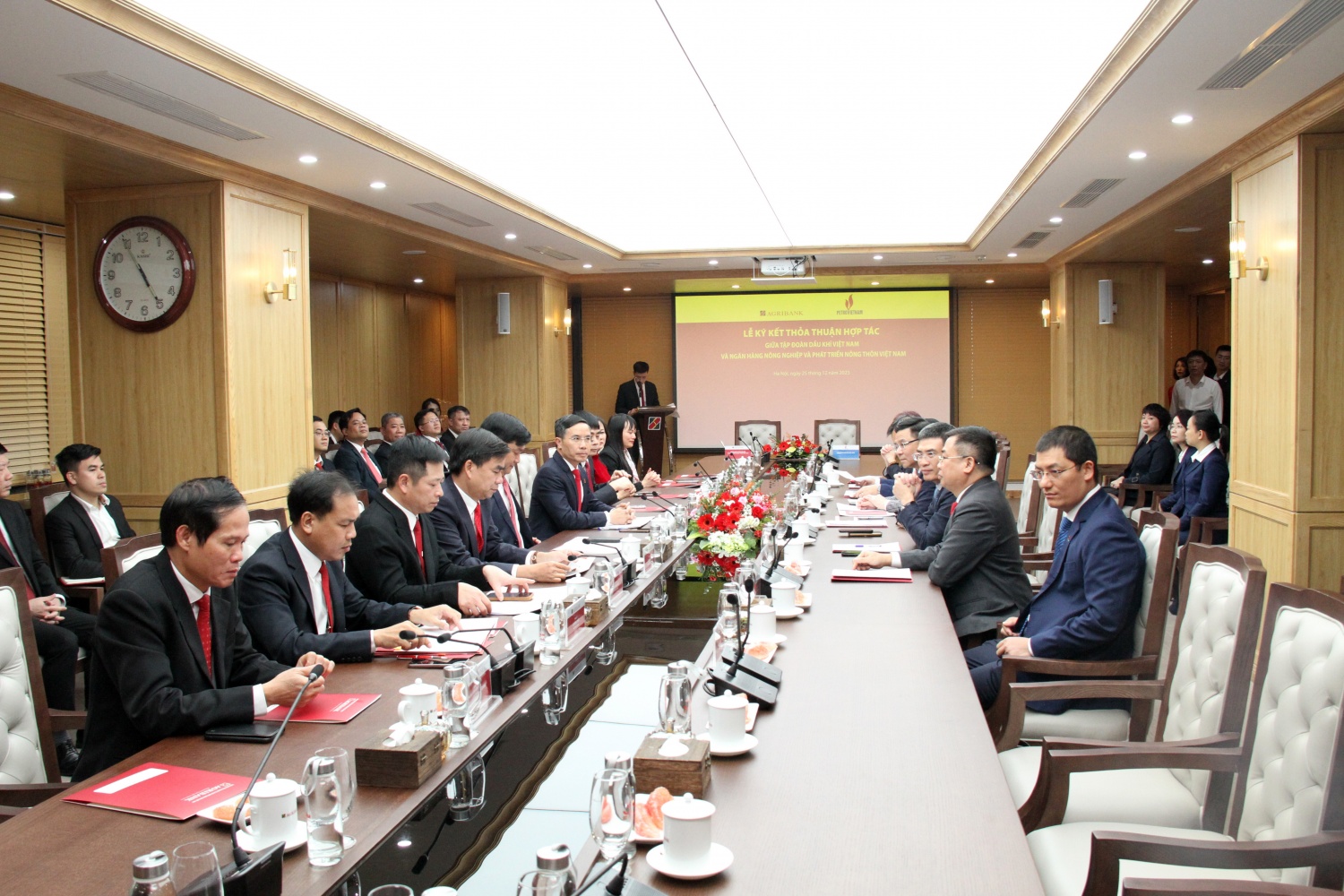 Petrovietnam và Agribank ký kết thỏa thuận hợp tác toàn diện