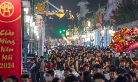 Những khoảnh khắc cả nước đón chào năm mới 2024