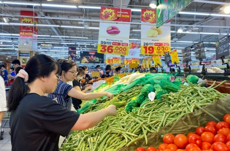Hối hả chuẩn bị nguồn cung thực phẩm dịp Tết