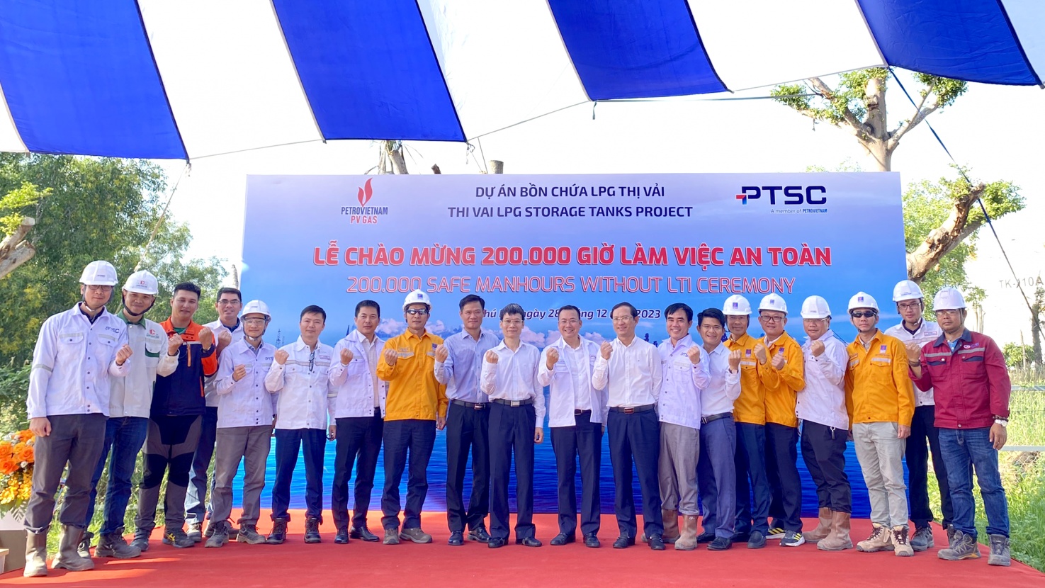 Dự án Bồn chứa LPG Thị Vải đạt mốc 200.000 giờ làm việc an toàn