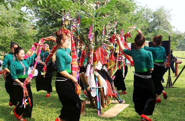 “Hương xuân Tây Bắc” tại Làng Văn hóa - Du lịch các dân tộc Việt Nam