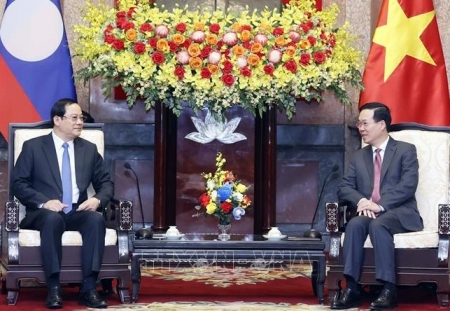 Chủ tịch nước Võ Văn Thưởng tiếp Thủ tướng Lào Sonexay Siphandone