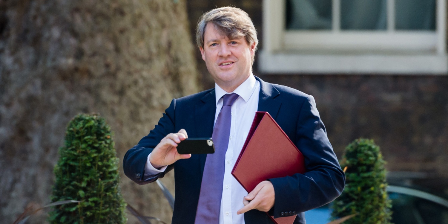 Chính sách dầu khí của Anh gây chia rẽ Chính sách dầu khí của Anh gây chia rẽ