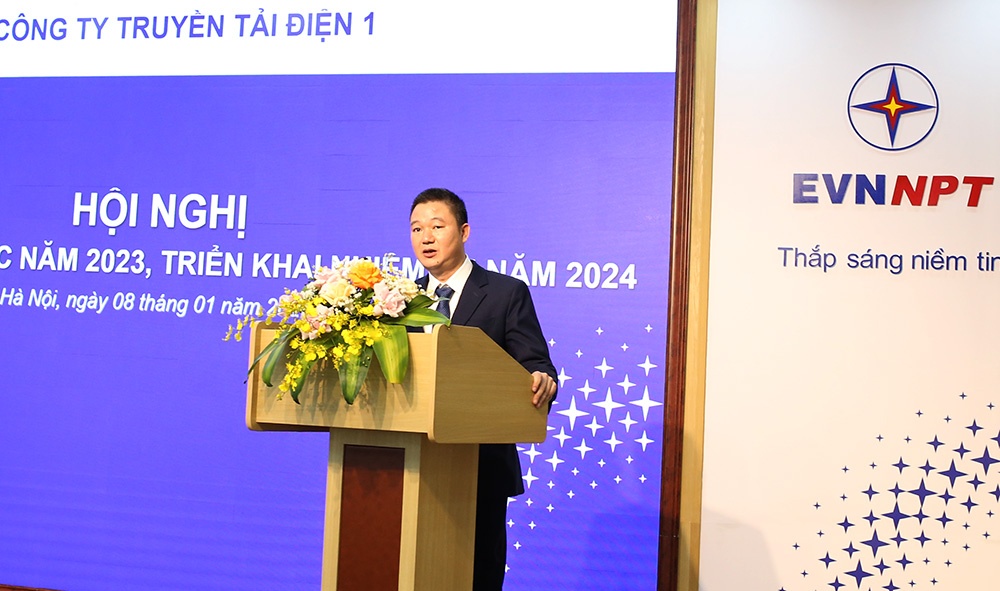 Tập trung mọi nguồn lực đảm bảo truyền tải điện an toàn, tin cậy trục đường dây 500kV Bắc - Nam trong năm 2024
