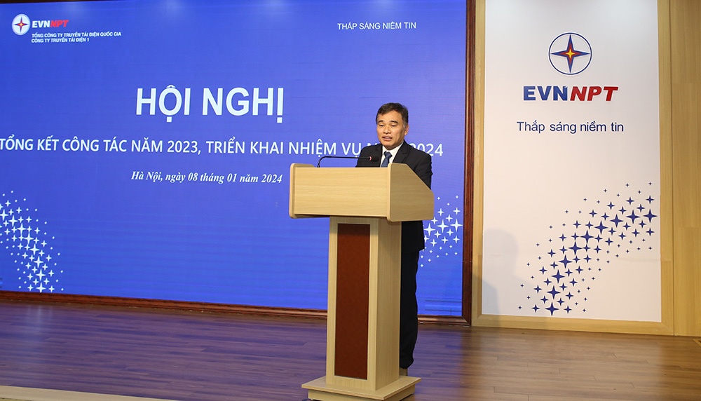 Tập trung mọi nguồn lực đảm bảo truyền tải điện an toàn, tin cậy trục đường dây 500kV Bắc - Nam trong năm 2024