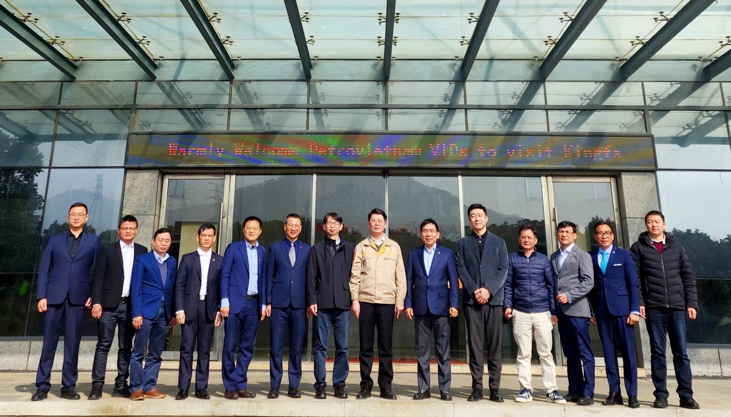 Petrovietnam thúc đẩy hợp tác sản xuất xơ sợi, hóa dầu, hóa chất với đối tác Trung Quốc