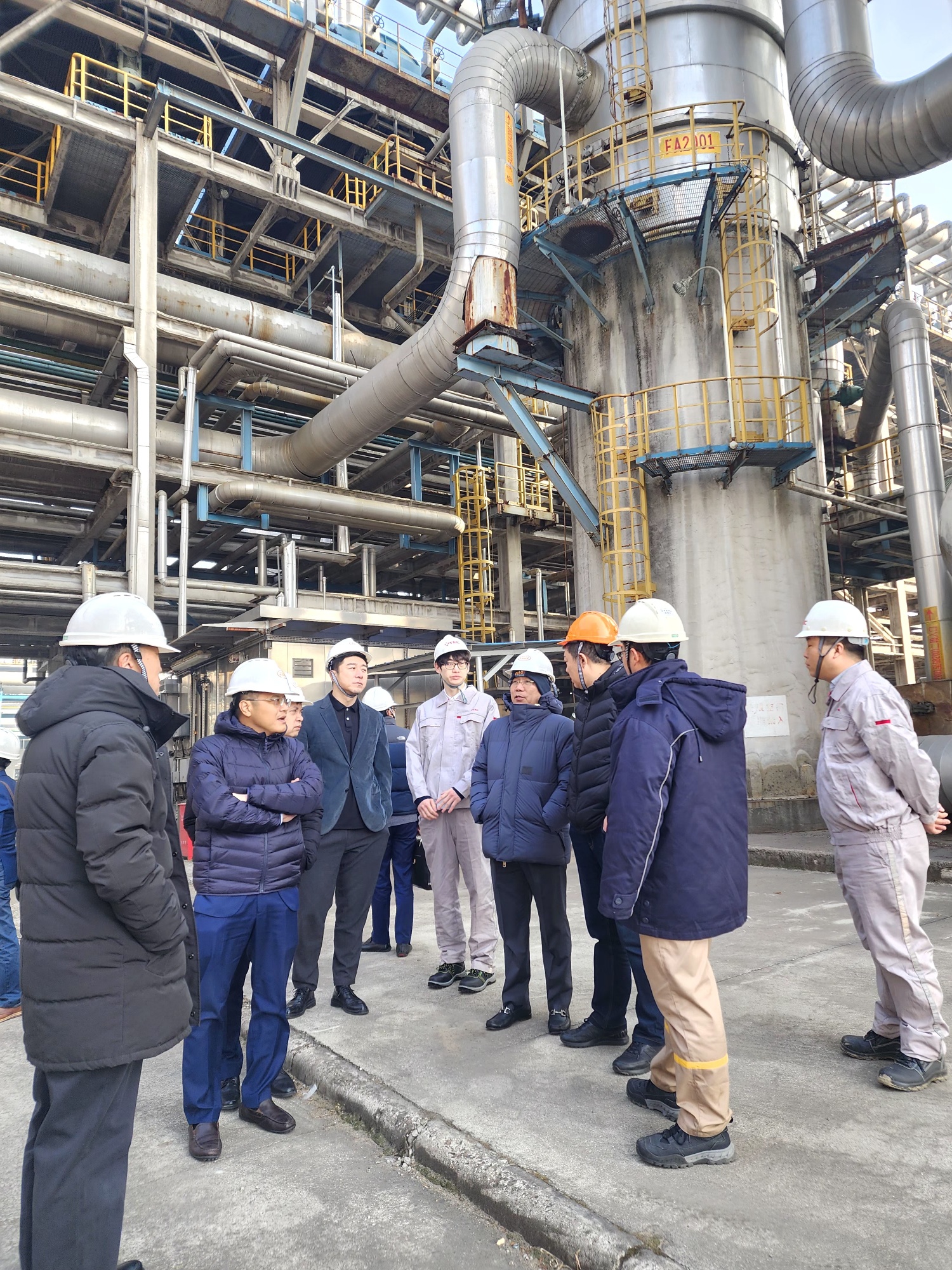 Petrovietnam thúc đẩy hợp tác sản xuất xơ sợi, hóa dầu, hóa chất với đối tác Trung Quốc