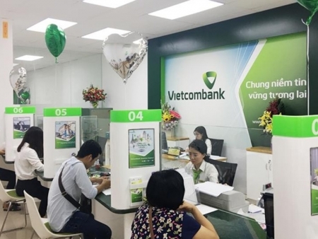 Nhiều ngân hàng tiếp tục giảm lãi suất huy động