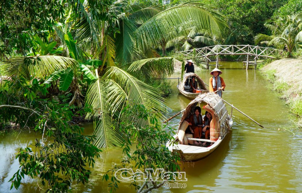 Cà Mau: Tái hiện Làng rừng - Trải nghiệm nét đẹp thời chiến Cà Mau: Tái hiện Làng rừng Trải nghiệm nét đẹp thời chiến