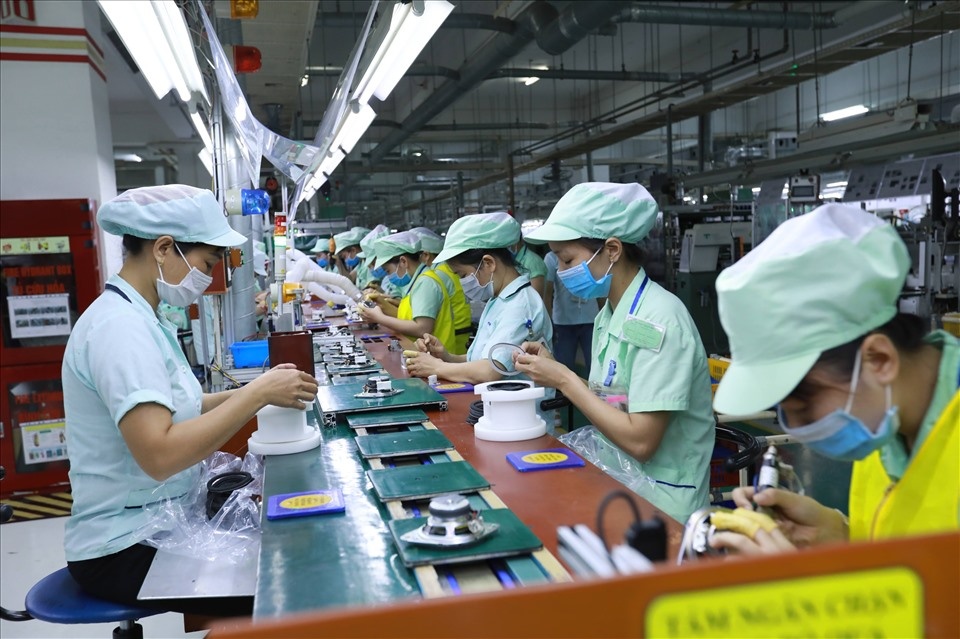 Người lao động được nhận những khoản tiền nào dịp Tết Âm lịch?