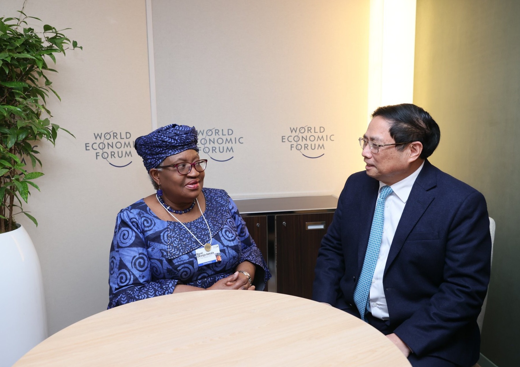 Thủ tướng gặp Tổng Giám đốc WTO, đề xuất lộ trình thực hiện các tiêu chuẩn về biến đổi khí hậu