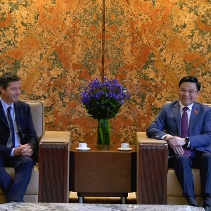 [PetroTimesTV] Chủ tịch HĐTV, Tổng Giám đốc Petrovietnam Lê Mạnh Hùng tiếp lãnh đạo Tập đoàn Perenco